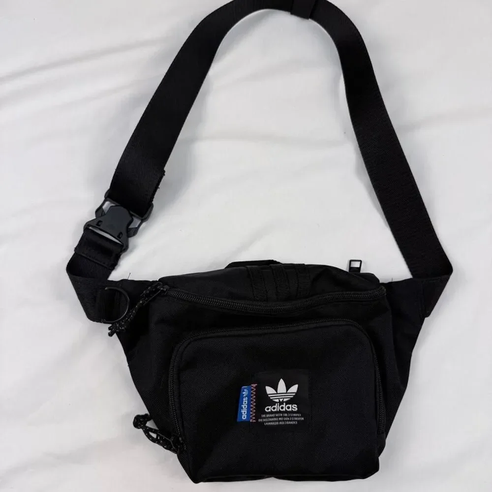 Adidas originals Sports Black Fanny Pack Like New